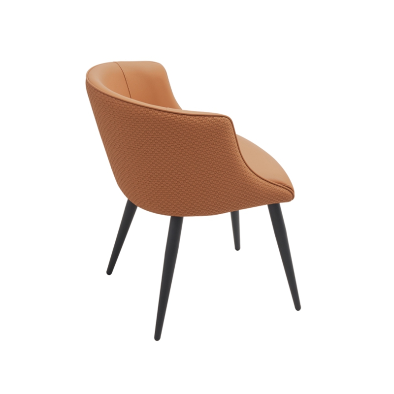 Обивленные оранжевые столовые стулья